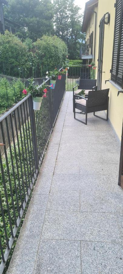 Casa Mirella - Appartamento Zona Bellagio Magreglio Luaran gambar