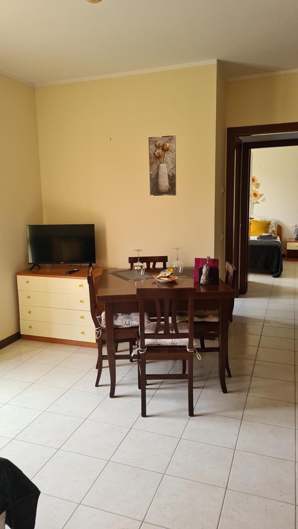 Casa Mirella - Appartamento Zona Bellagio Magreglio Luaran gambar